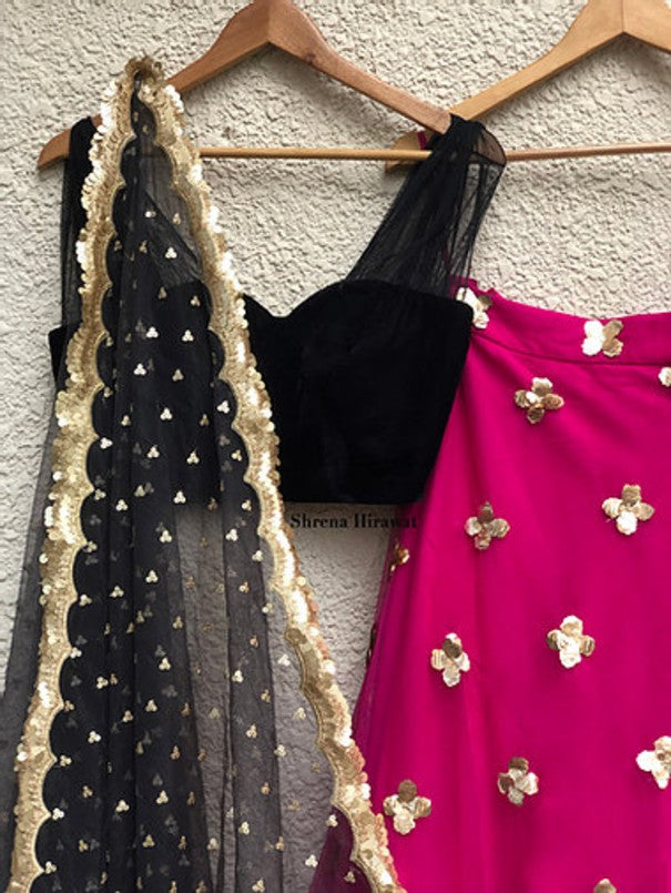Buy Black Banarsi Skirt, Silk Top Blouse, Brocade Black Lehenga, Indian  Designer Lehenga, Wedding Lehenga, Bridesmaids Lehenga, Crop Top Skirt  Online in India - Etsy
